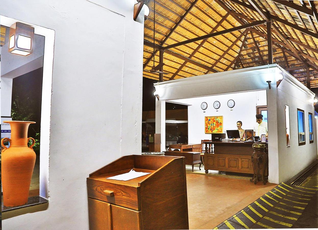 Estuary Sarovar Premiere Poovar Island Exterior photo